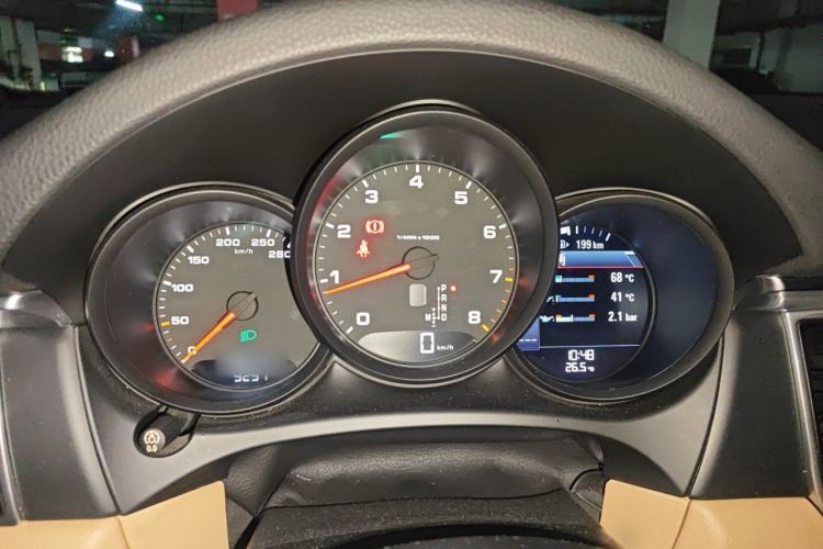 Used Porsche Macan 2017 Macan 2.0T Instrument Cluster