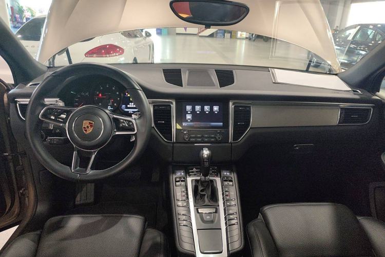 Used Porsche Macan 2017 Macan 2.0T Interior 2