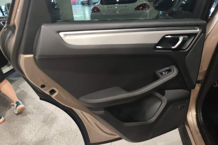 Used Porsche Macan 2017 Macan 2.0T Interior 8