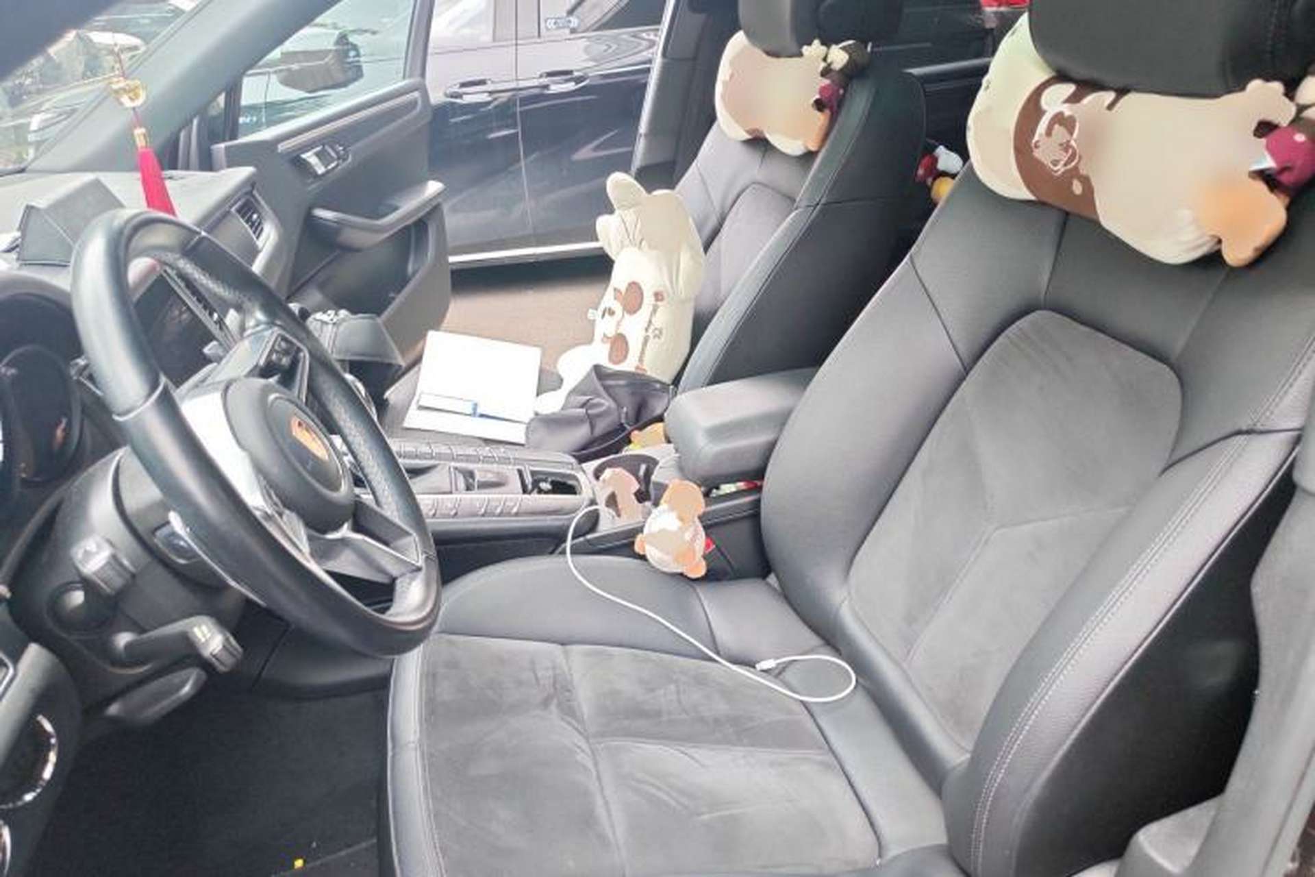Used Porsche Macan 2017 Macan 2.0T Left Front Seat