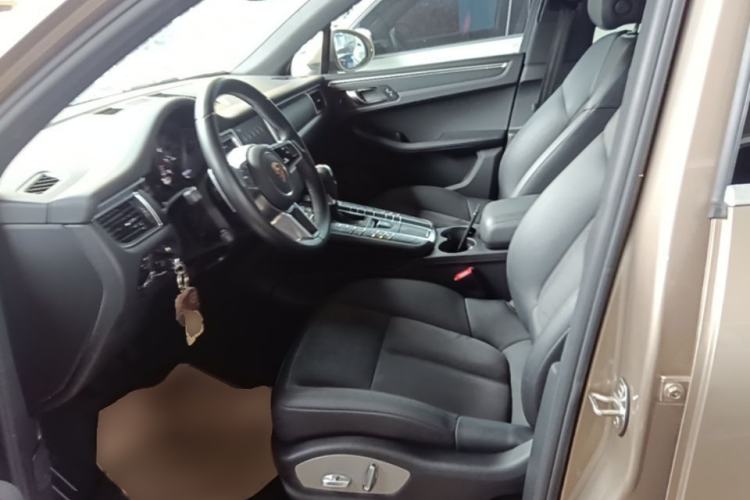Used Porsche Macan 2017 Macan 2.0T Left Front Seat