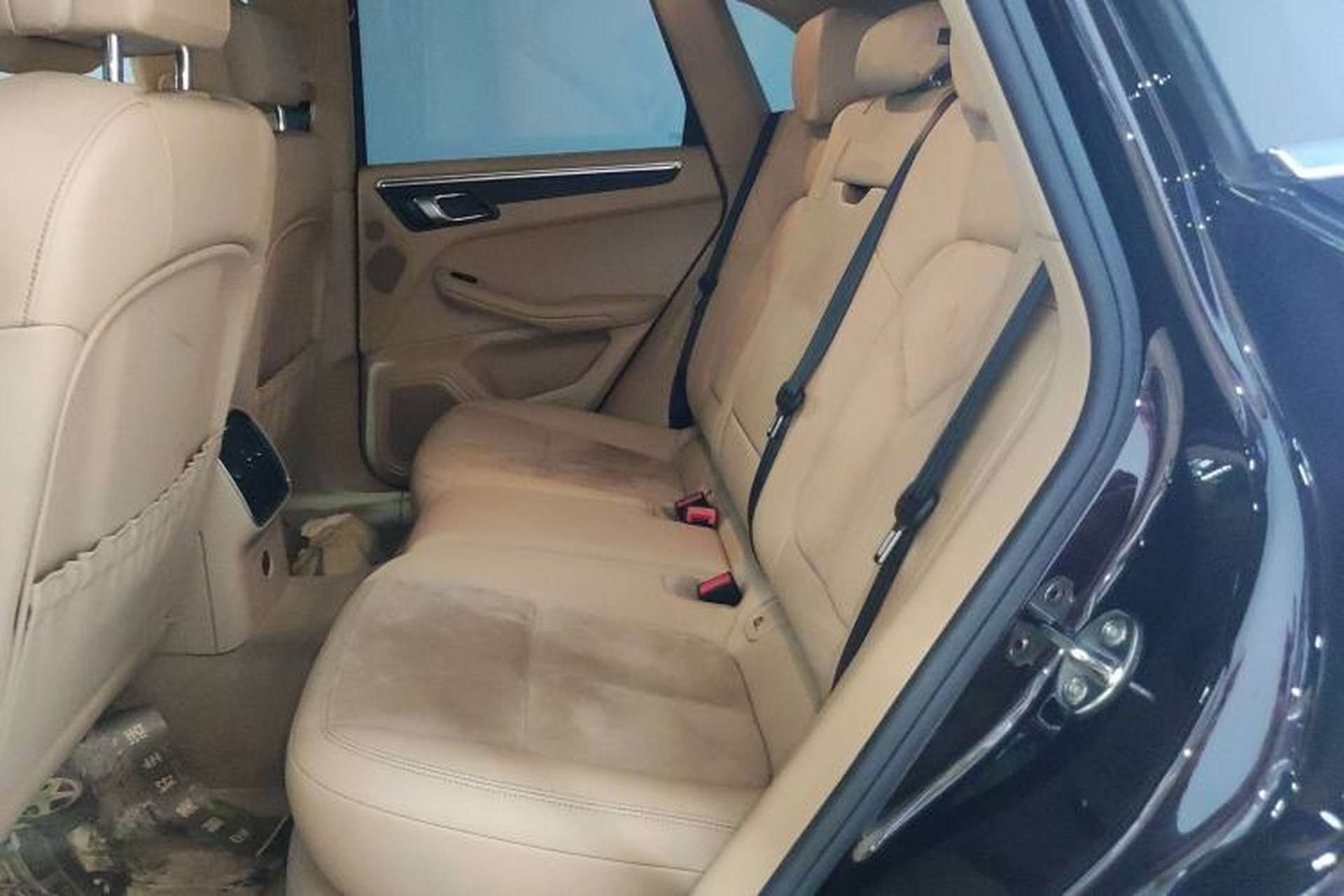 Used Porsche Macan 2017 Macan 2.0T Left Rear Seat