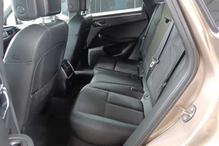 Used Porsche Macan 2017 Macan 2.0T Left Rear Seat