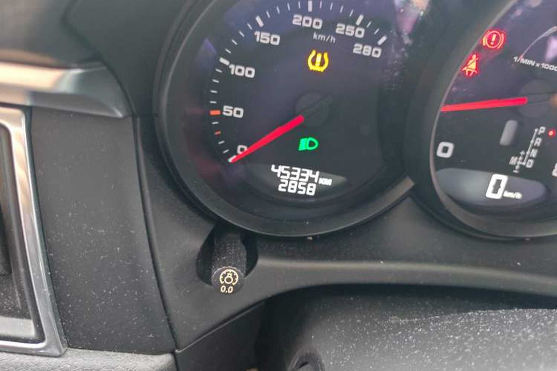 Used Porsche Macan 2017 Macan 2.0T Odometer Close Up