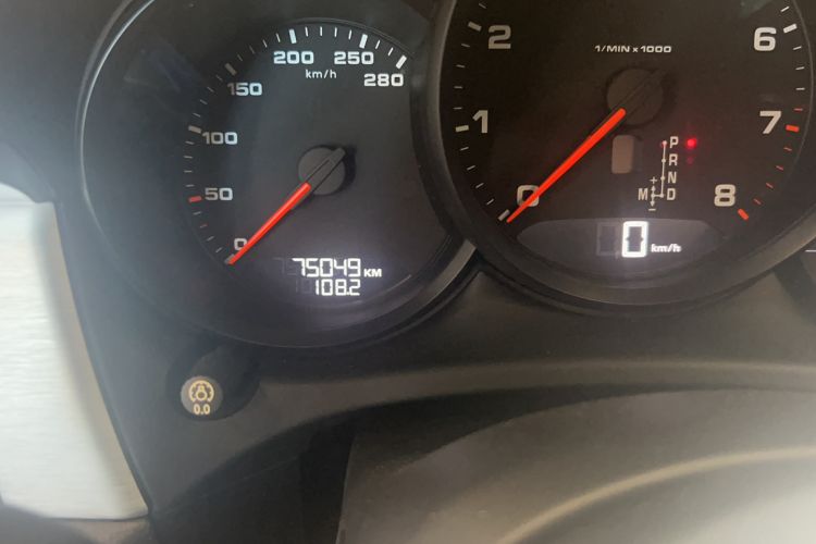 Used Porsche Macan 2017 Macan 2.0T Odometer Close Up