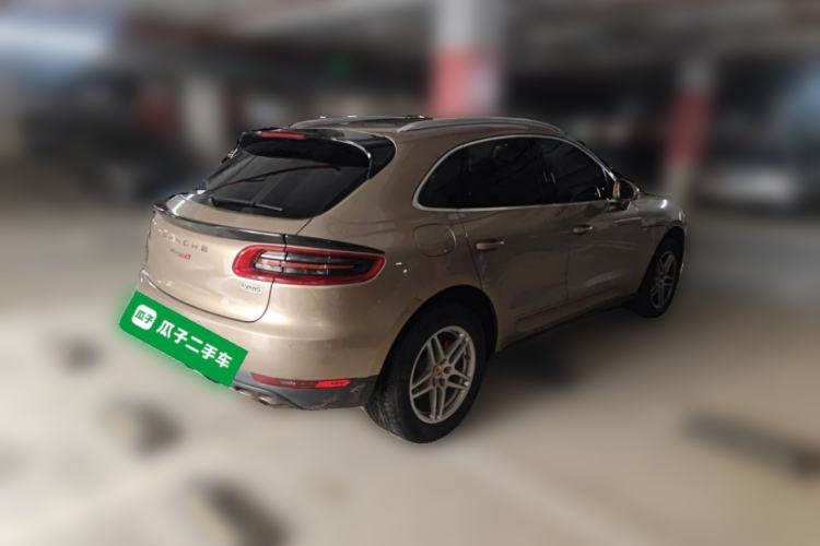 Used Porsche Macan 2017 Macan 2.0T Rear Right 45 Deg