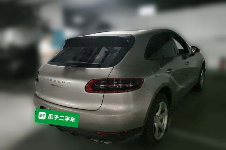Used Porsche Macan 2017 Macan 2.0T Rear Right 45 Deg