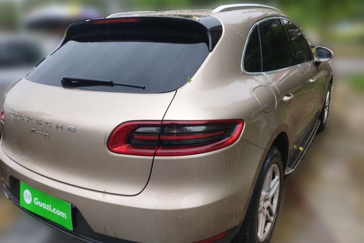 Used Porsche Macan 2017 Macan 2.0T Rear Right 45 Deg