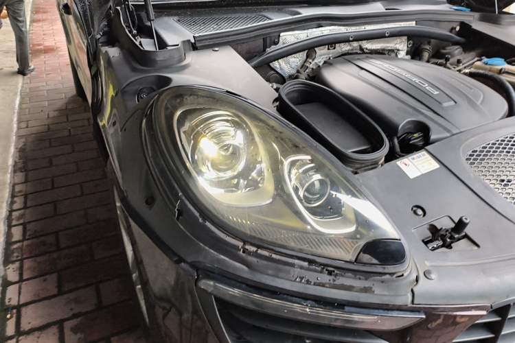 Used Porsche Macan 2017 Macan 2.0T Right Front Headlight