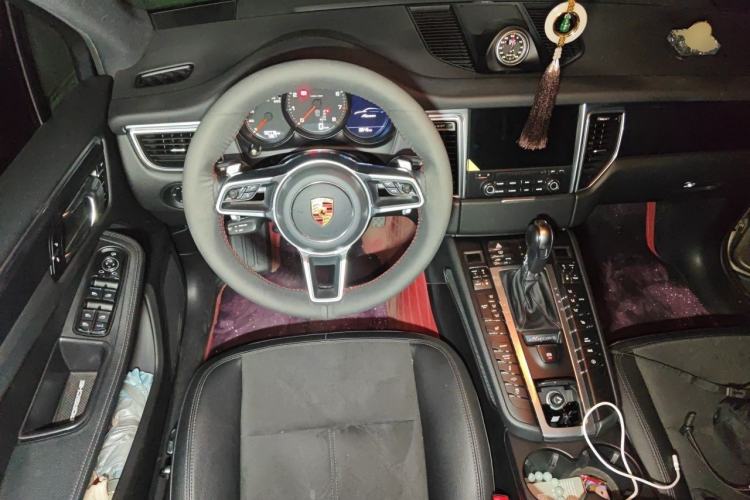 Used Porsche Macan 2017 Macan 2.0T Steering Wheel