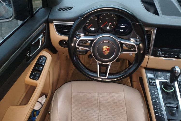Used Porsche Macan 2017 Macan 2.0T Steering Wheel