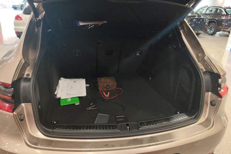 Used Porsche Macan 2017 Macan 2.0T Trunk