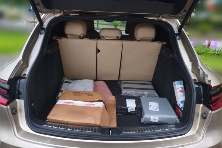 Used Porsche Macan 2017 Macan 2.0T Trunk