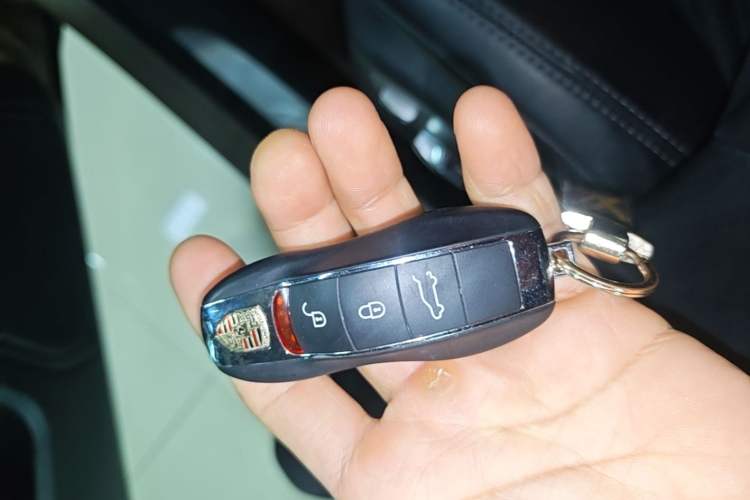 Used Porsche Macan 2017 Macan 2.0T Vehicle Key
