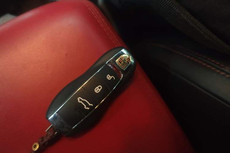 Used Porsche Macan 2017 Macan S 3.0T Vehicle Key