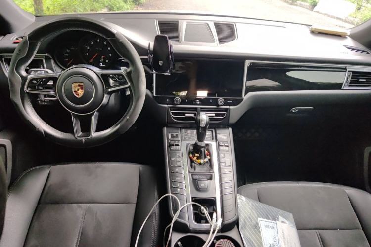 Used Porsche Macan 2017 Macan 2.0T Center Console