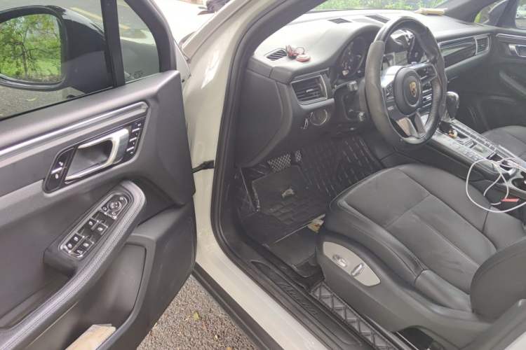Used Porsche Macan 2017 Macan 2.0T Driver Seat