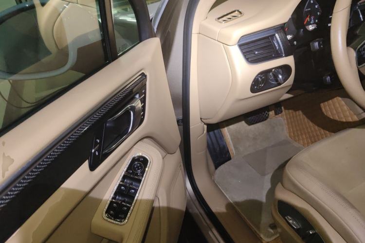 Used Porsche Macan 2017 Macan 2.0T Driver Seat