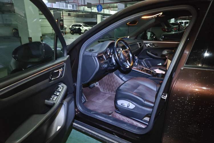 Used Porsche Macan 2017 Macan 2.0T Driver Seat