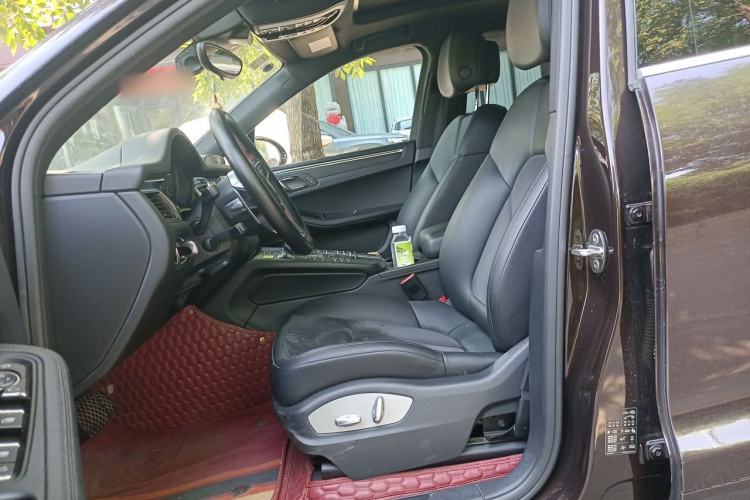 Used Porsche Macan 2017 Macan 2.0T Left Front Seat