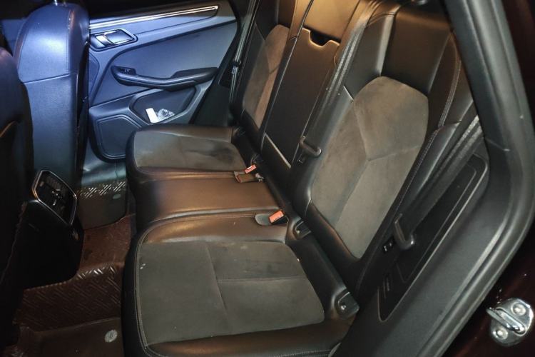 Used Porsche Macan 2017 Macan 2.0T Left Rear Seat
