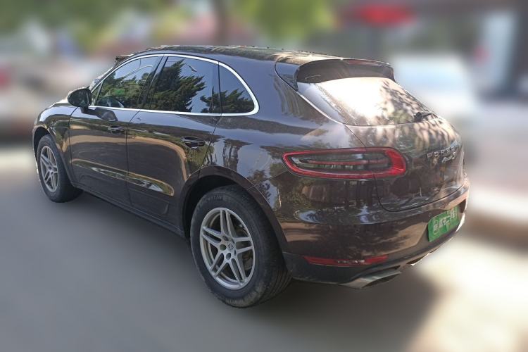 Used Porsche Macan 2017 Macan 2.0T Rear Left 45 Deg