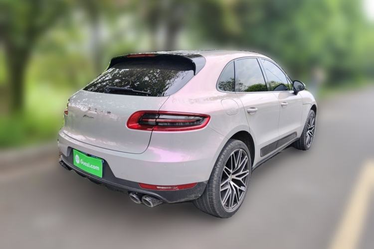 Used Porsche Macan 2017 Macan 2.0T Rear Right 45 Deg