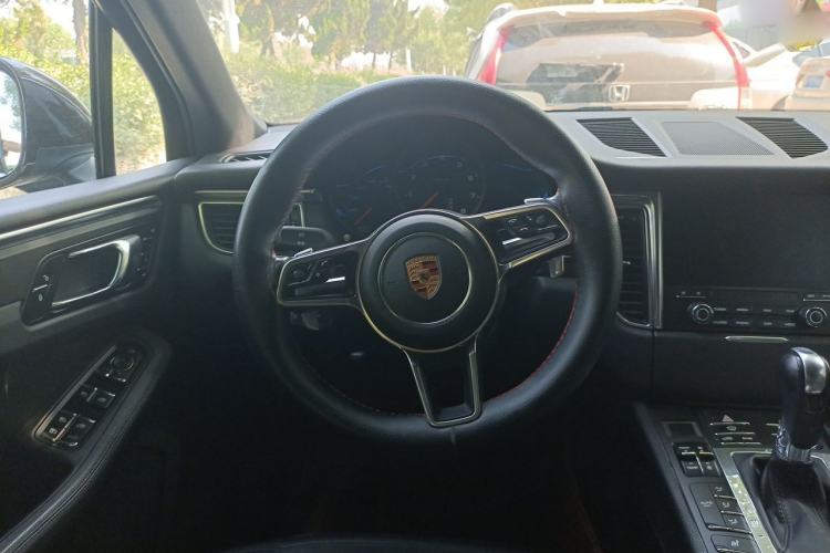 Used Porsche Macan 2017 Macan 2.0T Steering Wheel