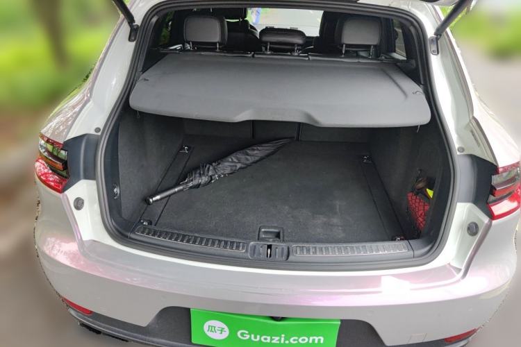 Used Porsche Macan 2017 Macan 2.0T Trunk