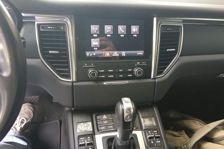 Used Porsche Macan 2017 Macan 2.0T Audio And AC Panel
