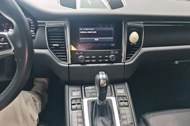 Used Porsche Macan 2017 Macan 2.0T Audio And AC Panel