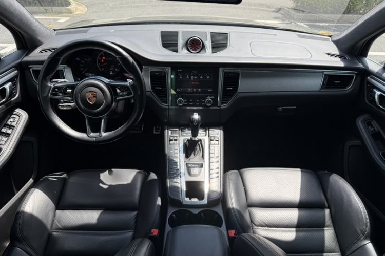 Used Porsche Macan 2017 Macan Turbo 3.6T Audio And AC Panel