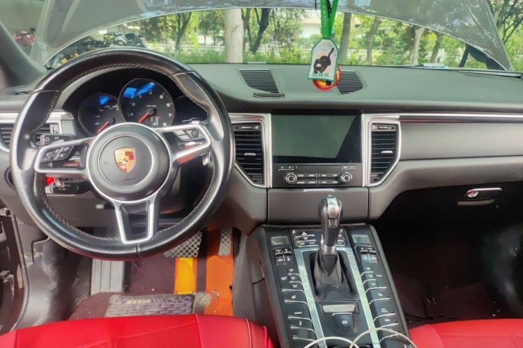 Used Porsche Macan 2017 Macan 2.0T Center Console