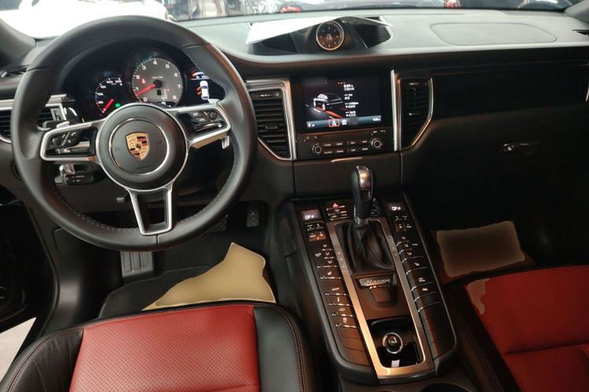 Used Porsche Macan 2017 Macan S 3.0T Center Console