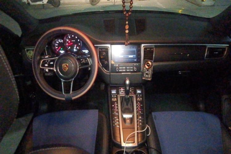 Used Porsche Macan 2017 Macan 2.0T Center Console