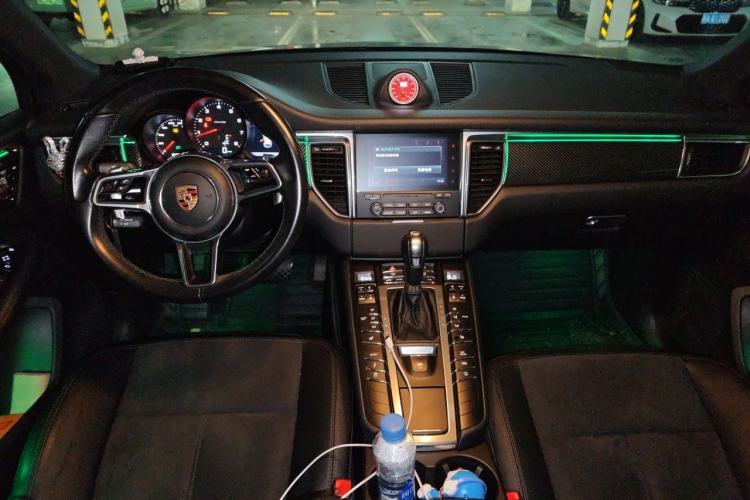 Used Porsche Macan 2017 Macan 2.0T Center Console