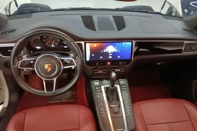 Used Porsche Macan 2017 Macan 2.0T Center Console