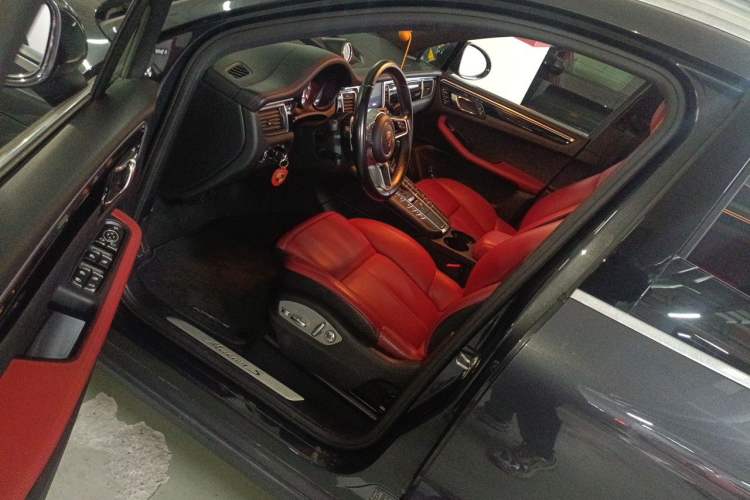Used Porsche Macan 2017 Macan S 3.0T Driver Seat