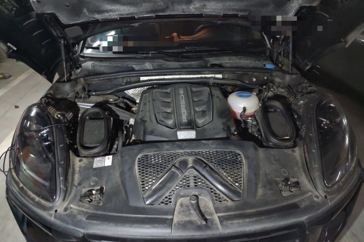 Used Porsche Macan 2017 Macan S 3.0T Engine Bay