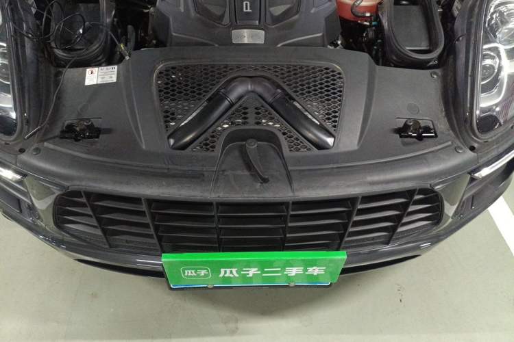 Used Porsche Macan 2017 Macan S 3.0T Engine Bay