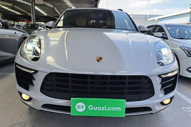Used Porsche Macan 2017 Macan 2.0T Front