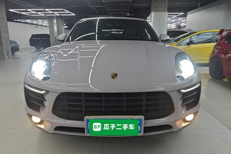 Used Porsche Macan 2017 Macan 2.0T Front