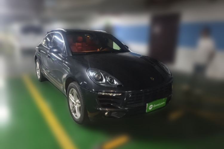 Used Porsche Macan 2017 Macan S 3.0T Front Right 45 Deg
