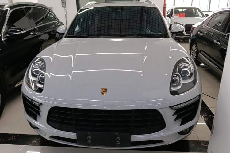 Used Porsche Macan 2017 Macan 2.0T Front