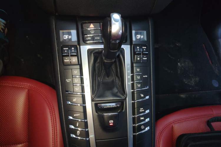 Used Porsche Macan 2017 Macan 2.0T Gear Lever