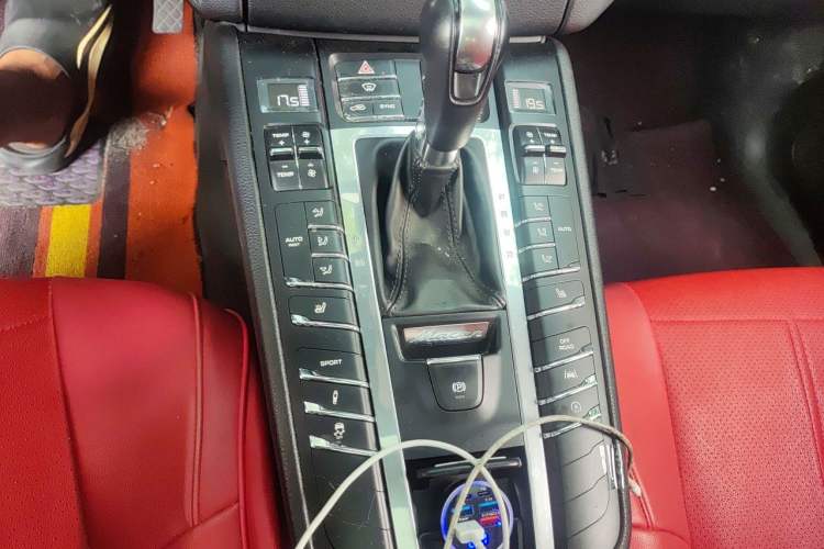 Used Porsche Macan 2017 Macan 2.0T Gear Lever