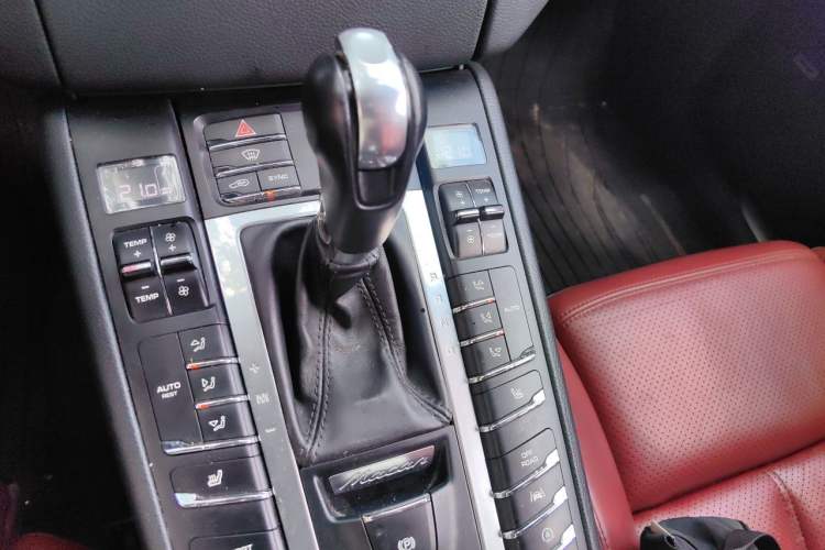 Used Porsche Macan 2017 Macan S 3.0T Gear Lever