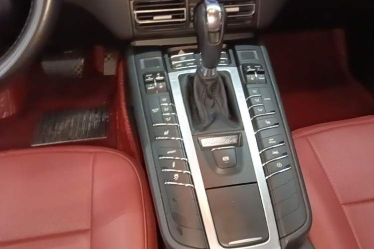 Used Porsche Macan 2017 Macan 2.0T Gear Lever