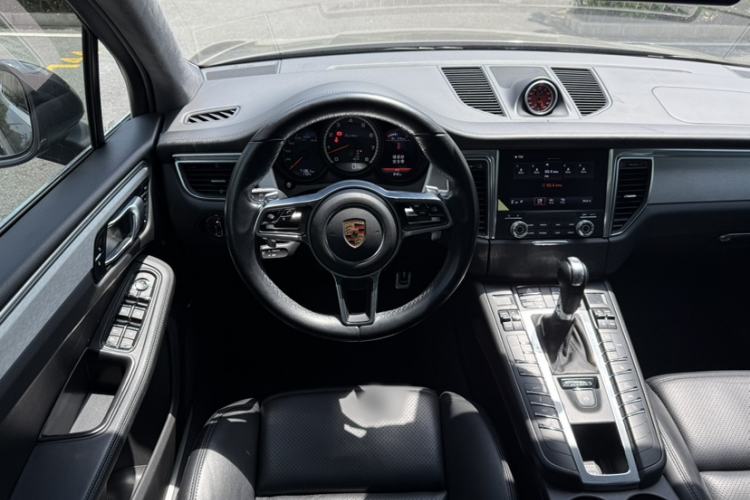 Used Porsche Macan 2017 Macan Turbo 3.6T Gear Lever