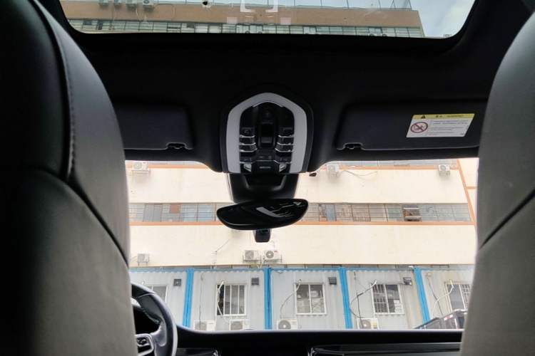 Used Porsche Macan 2017 Macan 2.0T Headliner